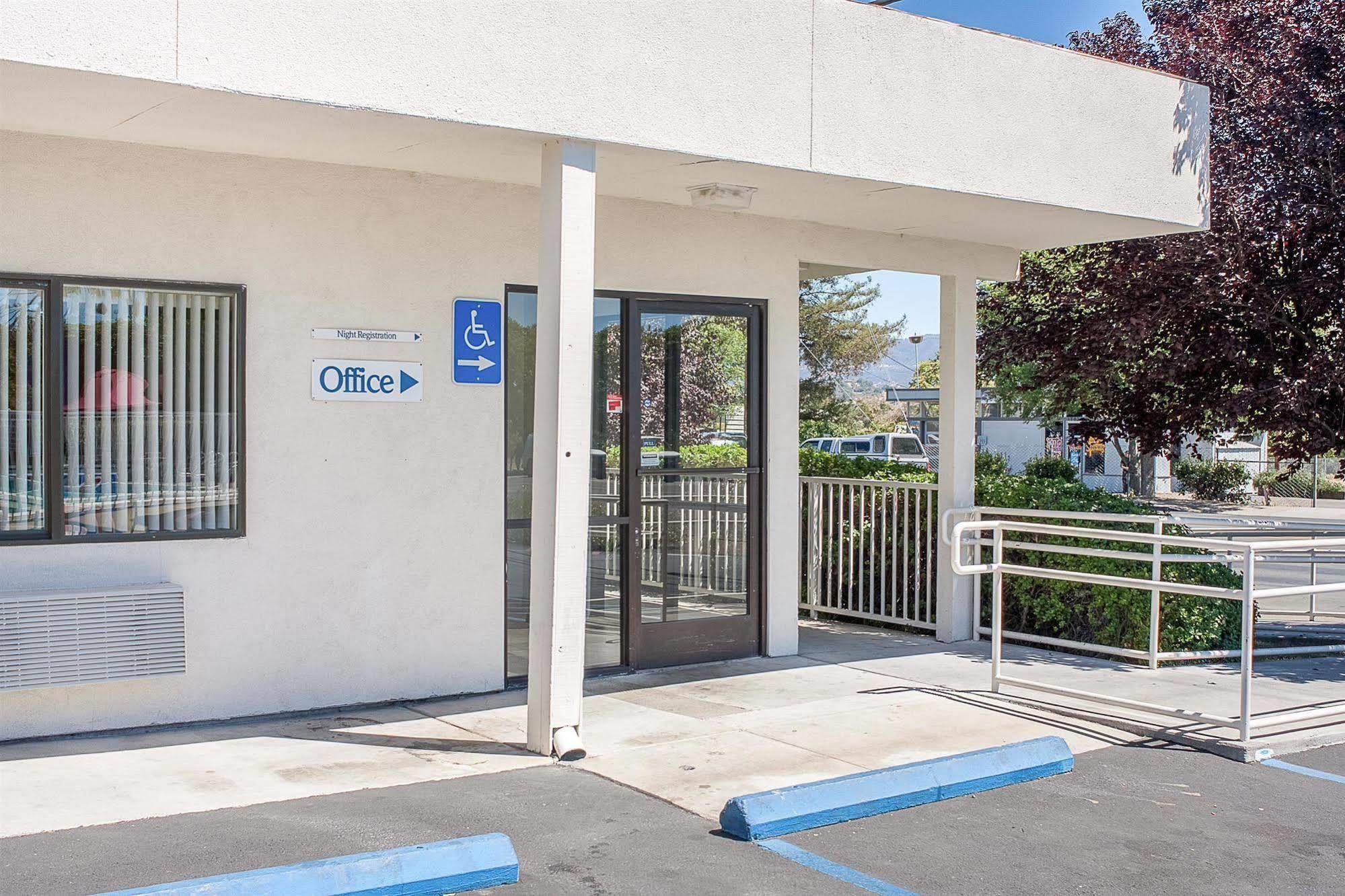 Motel 6-Ukiah, Ca Eksteriør billede