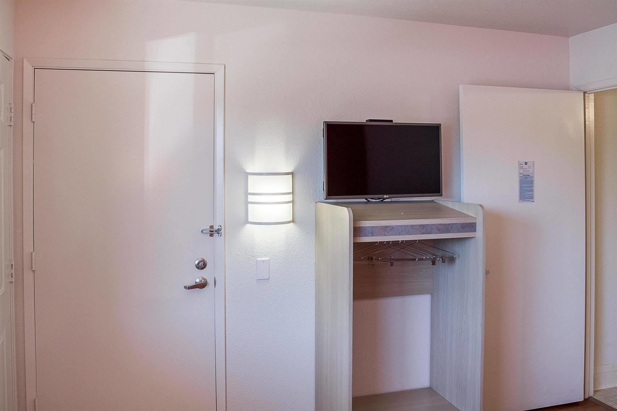 Motel 6-Ukiah, Ca Eksteriør billede