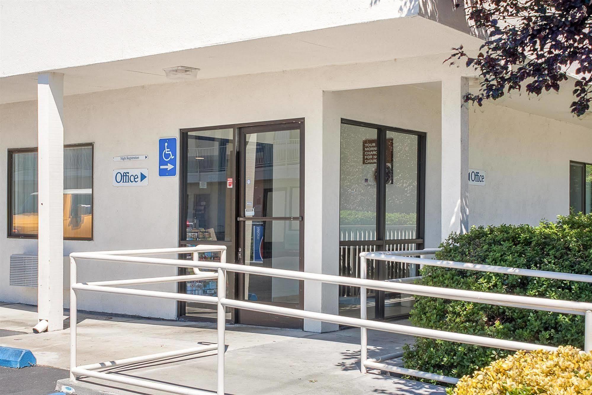 Motel 6-Ukiah, Ca Eksteriør billede